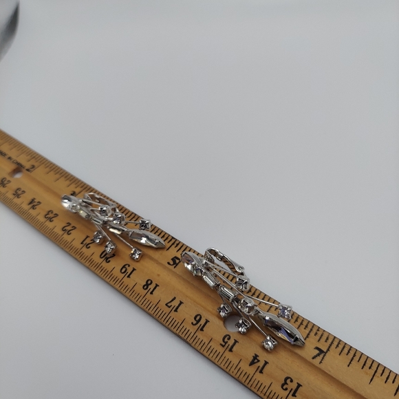 Vintage Clear Rhinestones Clip On Dangle Earrings 1.75". - Picture 8 of 13